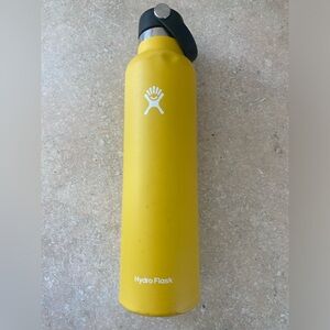 Hydro Flask 24oz water bottle